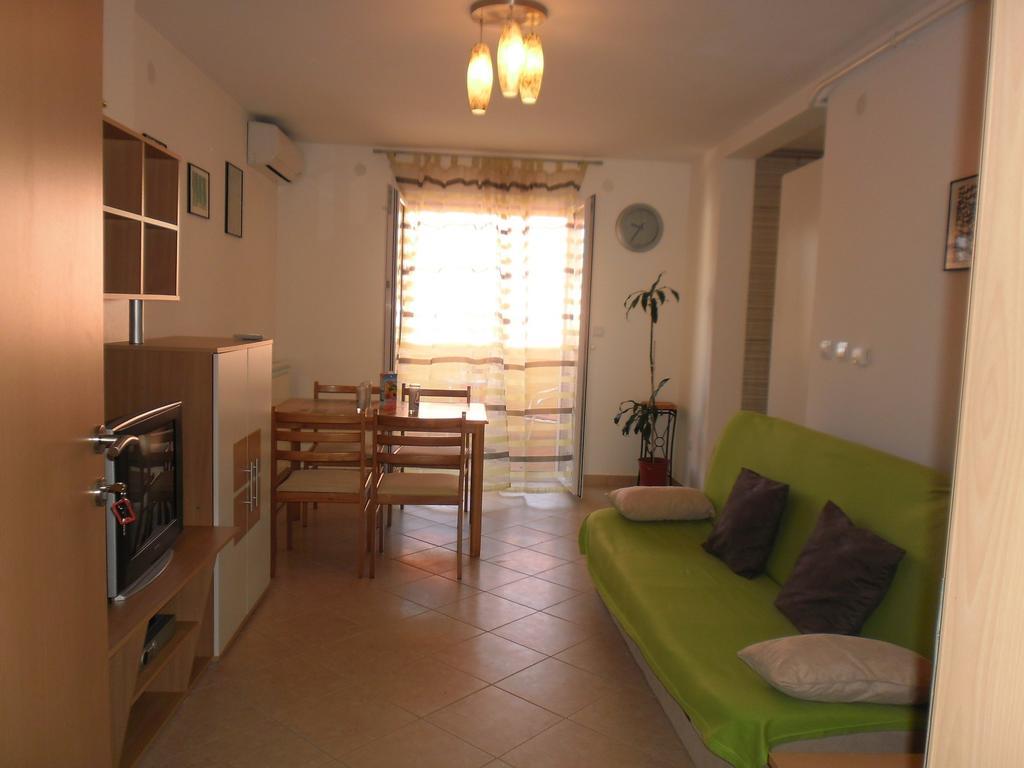 Apartments Mb Pula Cameră foto